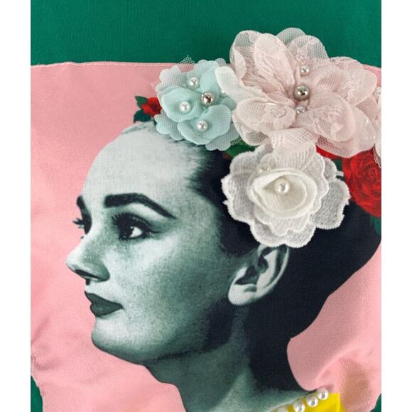 Women's Graphic Tee With Floral Rhinestone Mesh Hair Pearl Necklace T-shirt XL - Picture 4 of 6